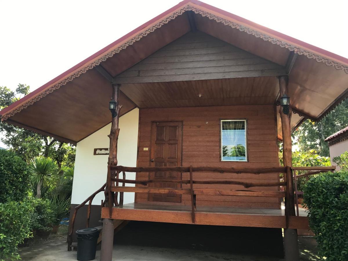 Baan Suan Sukjai Resort Chaiyaphum Exterior photo